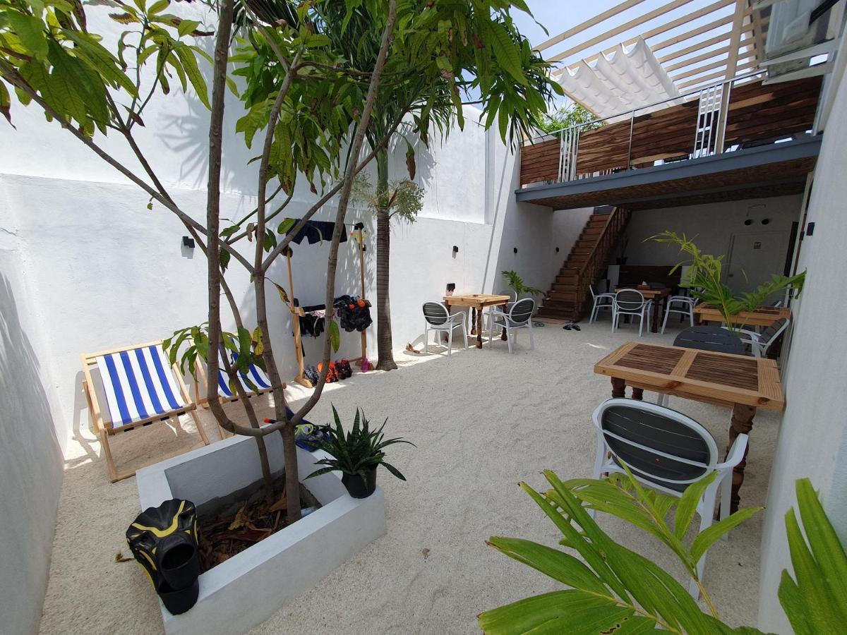 Dhoani Maldives Guesthouse Kendhoo Dış mekan fotoğraf
