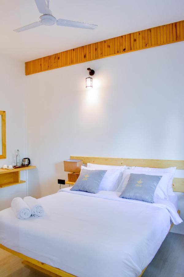 Dhoani Maldives Guesthouse Kendhoo Dış mekan fotoğraf